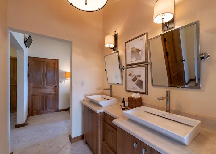 Сasa de vacaciones Casa Rosa- Luxury Ocean View 3 Bedroom