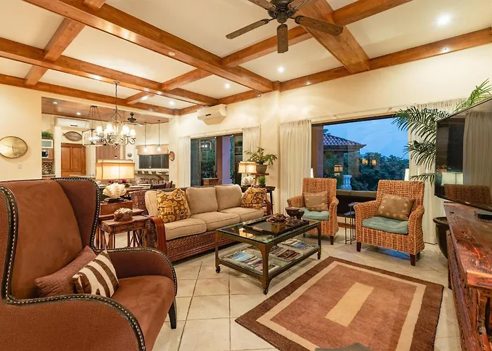 Casa Rosa- Luxury Ocean View 3 Bedroom *